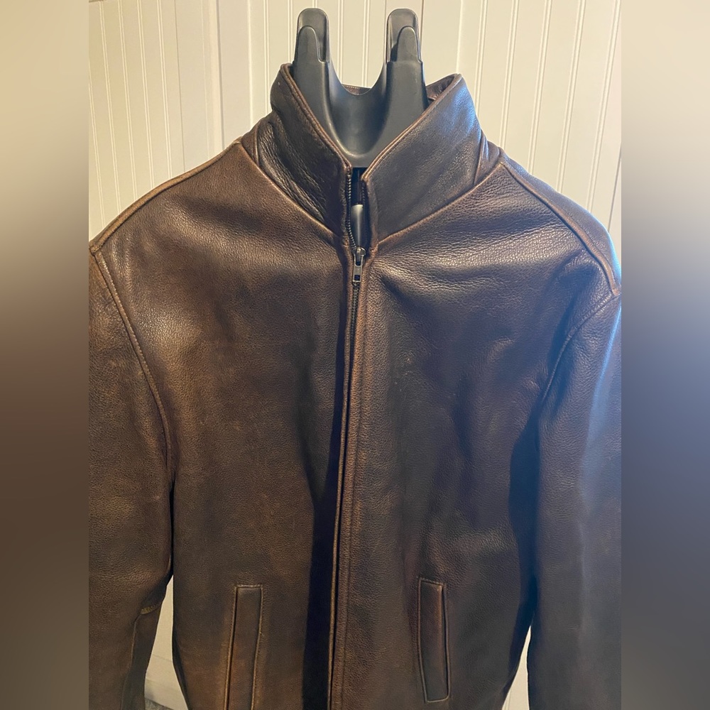 Eddie Bauer men’s leather jacket